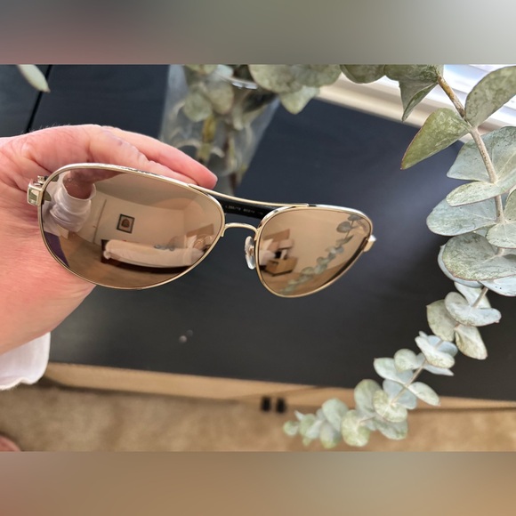 CHANEL Interlocking CC Logo Aviator Sunglasses (Women’s) - Gold - Picture 5 of 16